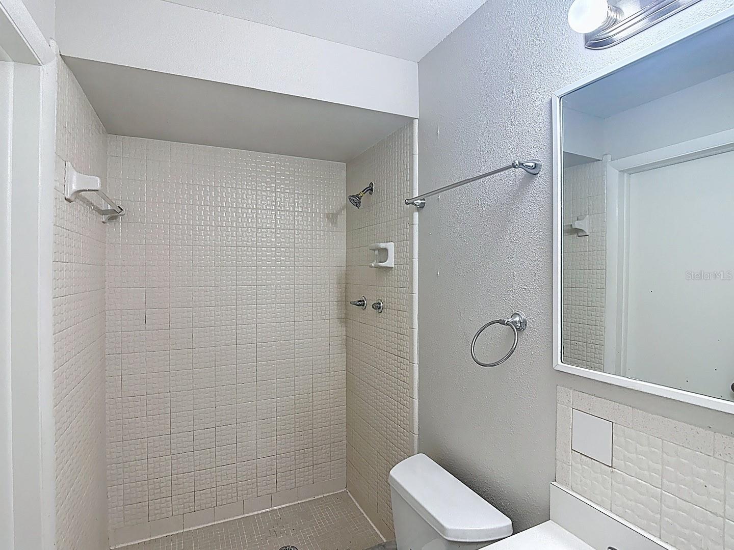 Image 26 of 40 For 11320 Currie Lane