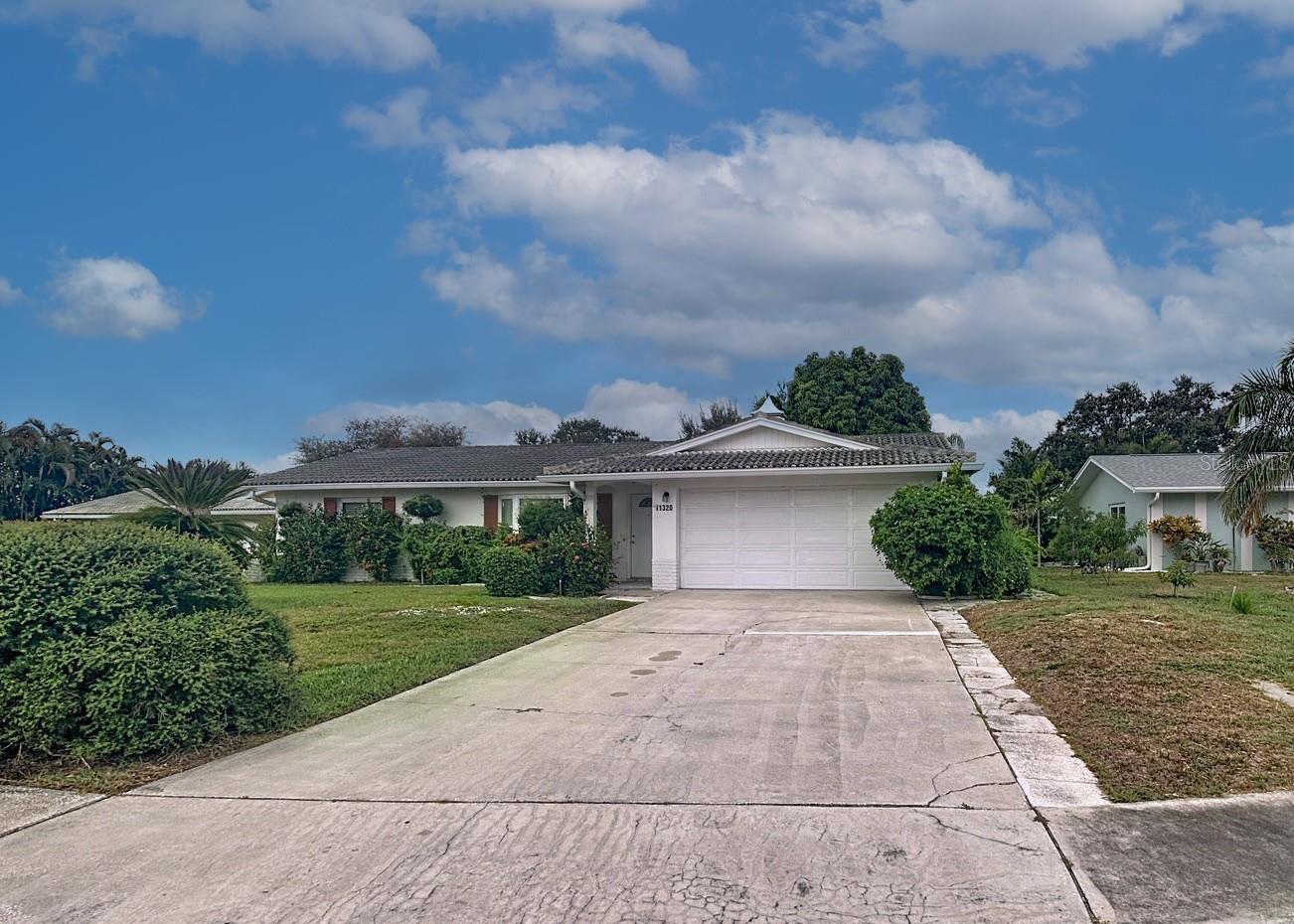 Image 3 of 40 For 11320 Currie Lane