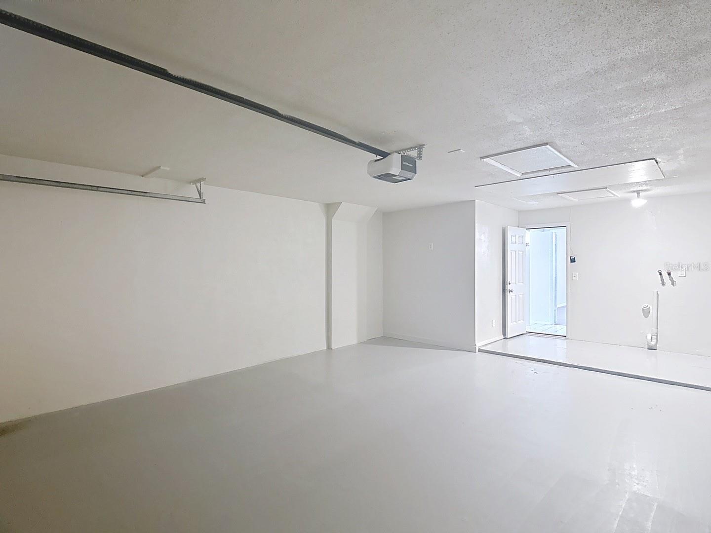 Image 31 of 40 For 11320 Currie Lane