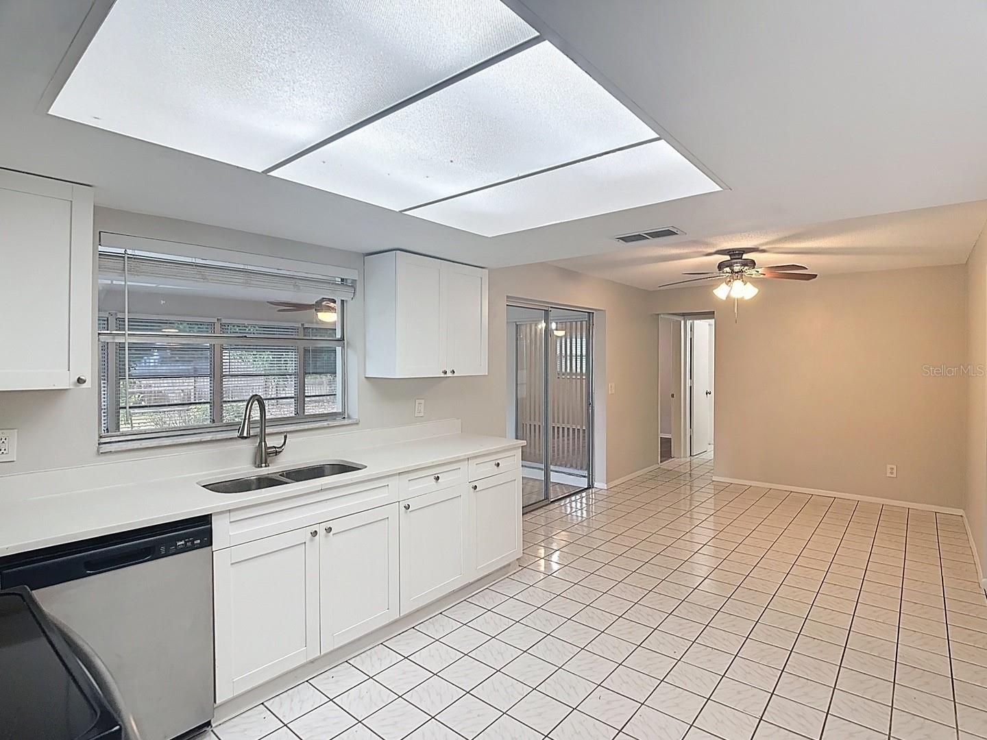 Image 8 of 40 For 11320 Currie Lane