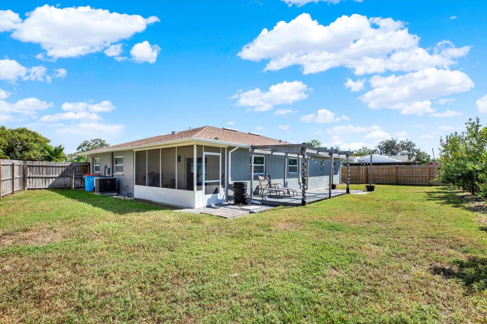 Image 21 of 31 For 11551 119th Terrace