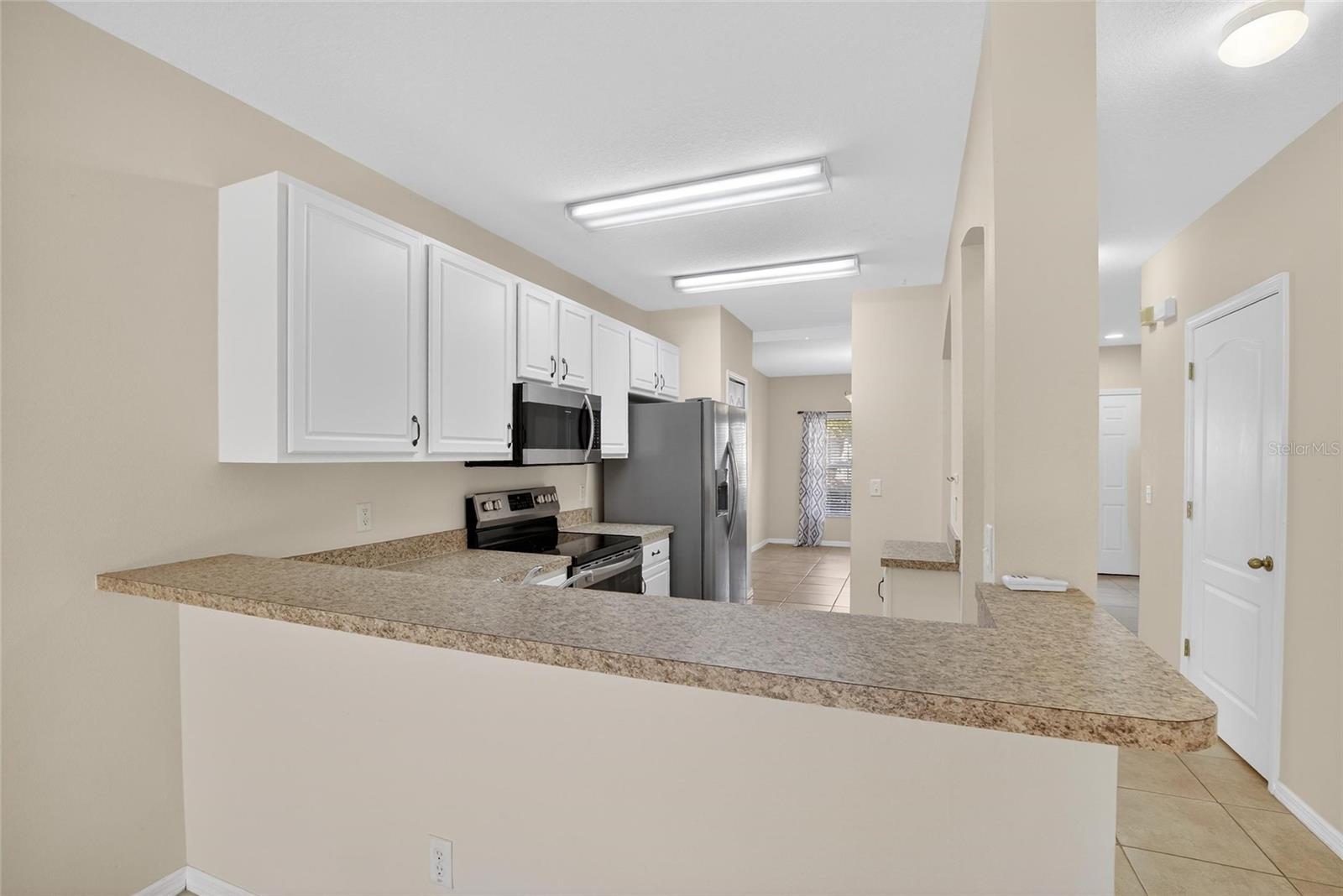 Image 14 of 41 For 15843 Fishhawk View Drive