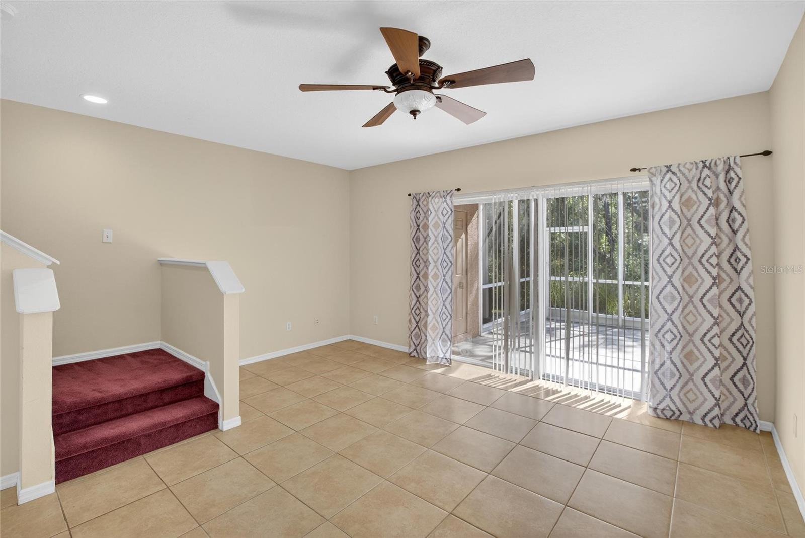 Image 21 of 41 For 15843 Fishhawk View Drive