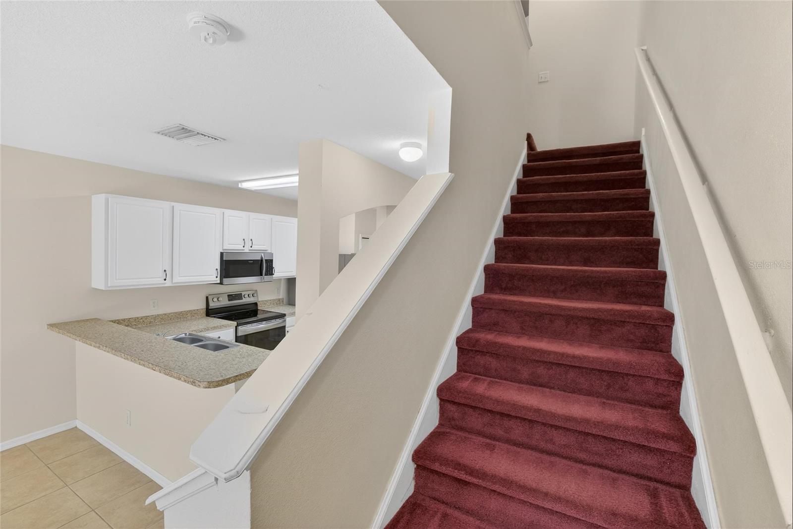 Image 24 of 41 For 15843 Fishhawk View Drive