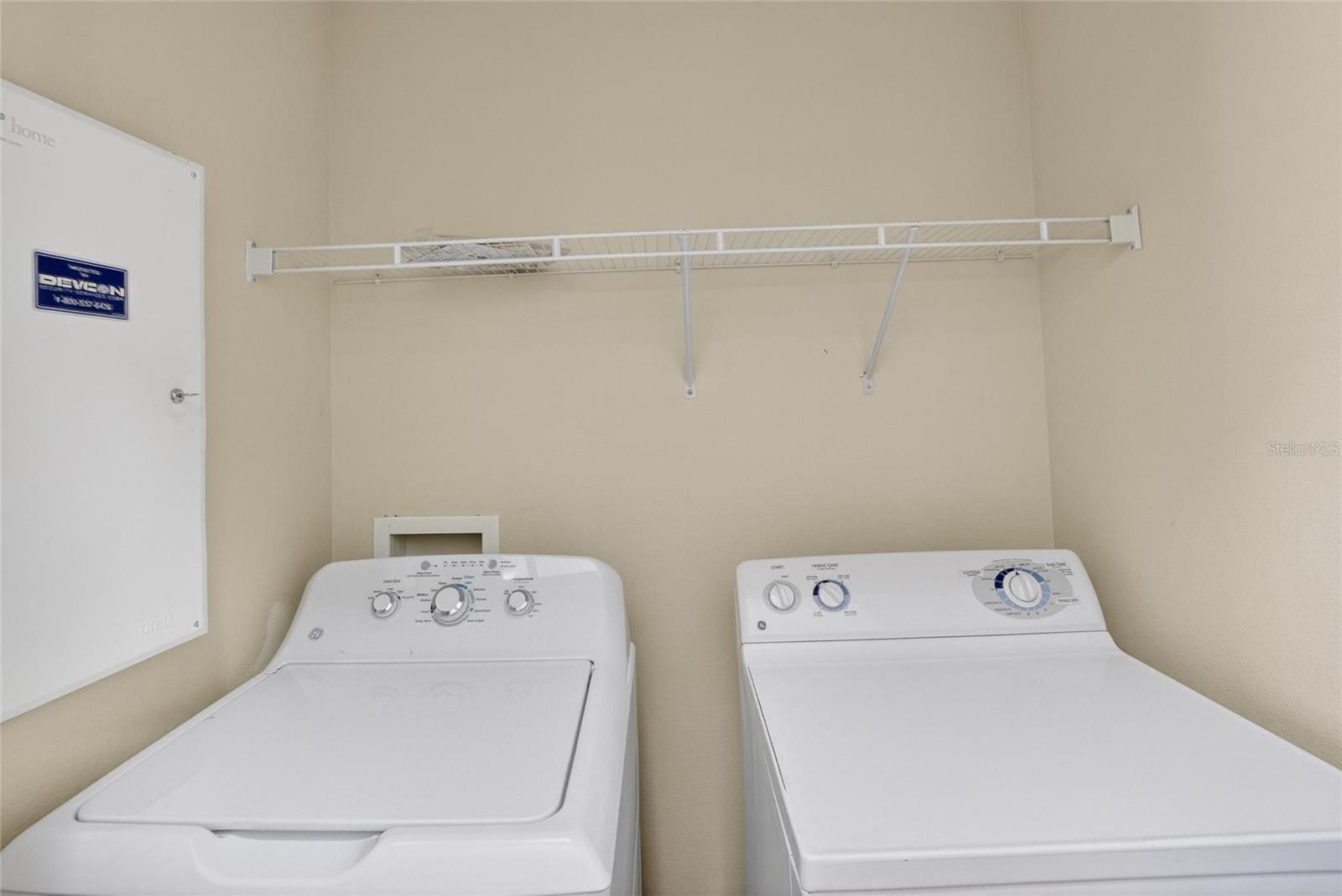 Image 25 of 41 For 15843 Fishhawk View Drive