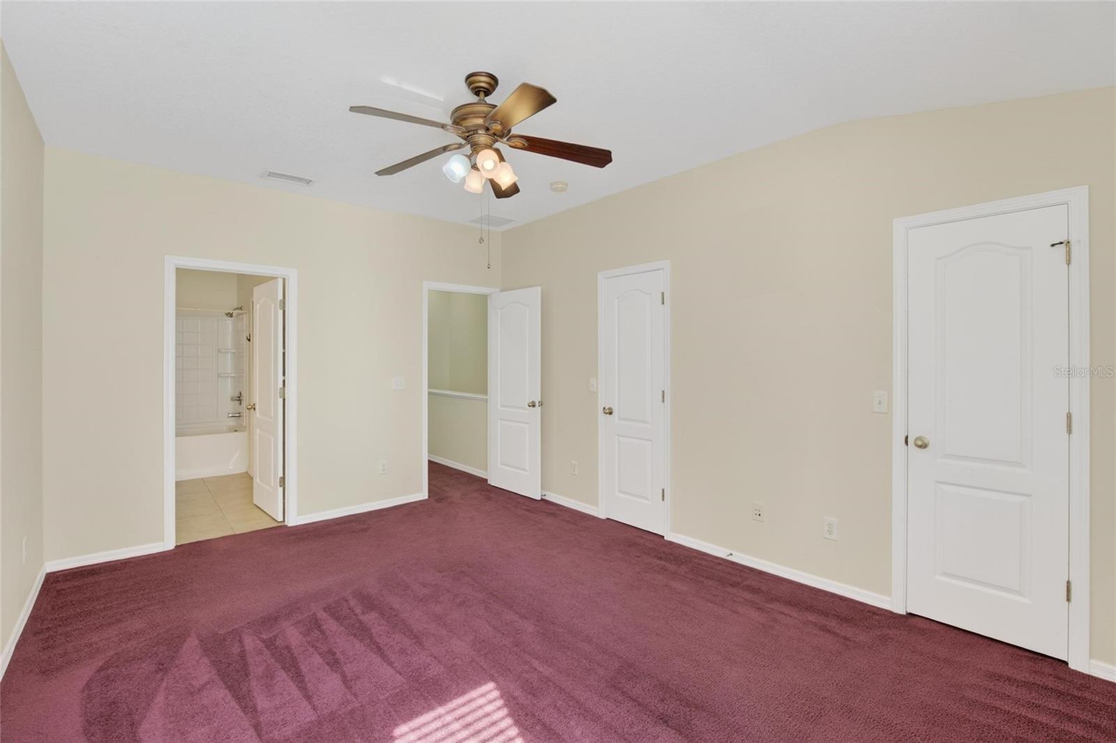 Image 29 of 41 For 15843 Fishhawk View Drive