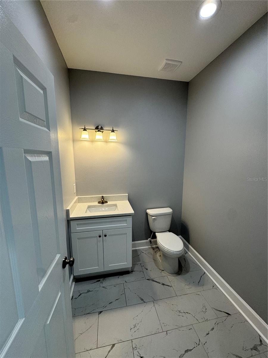 Image 42 of 71 For 13733 10th Street