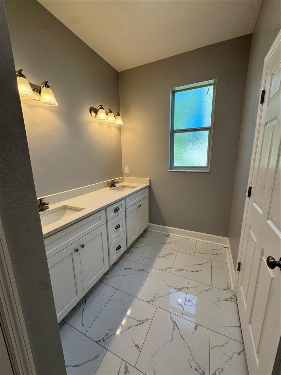 Image 49 of 71 For 13733 10th Street