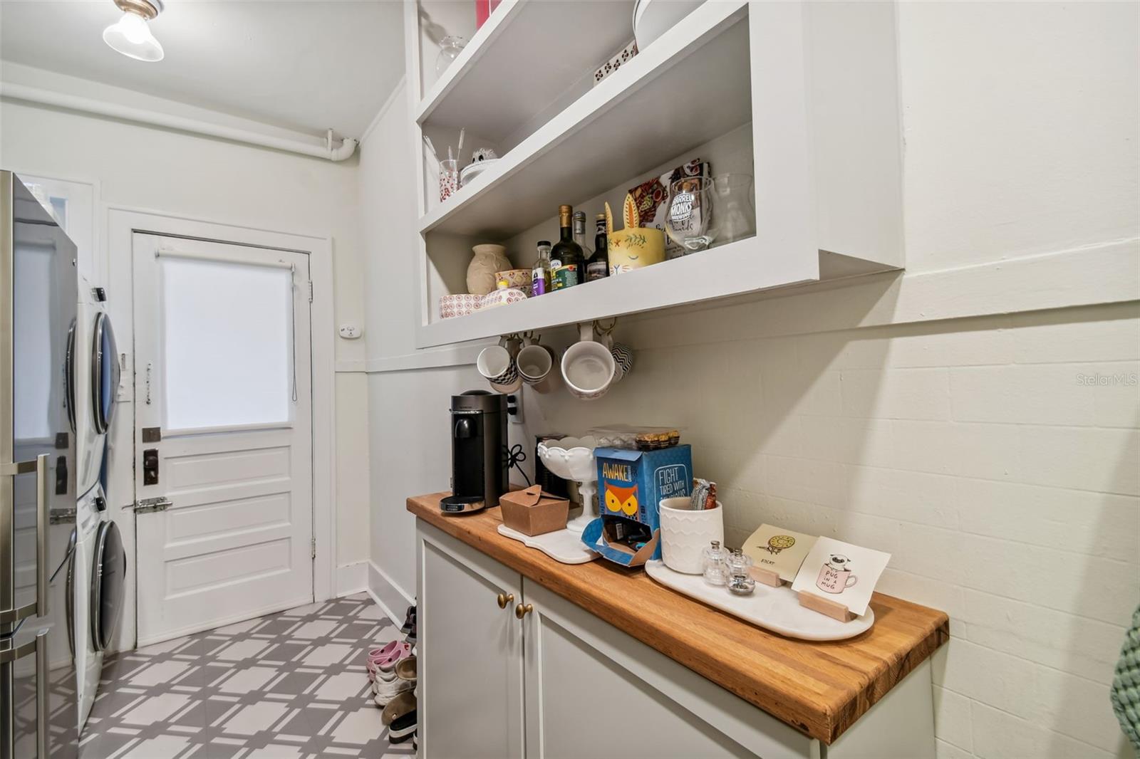 Image 21 of 33 For 2111 Southview Avenue A