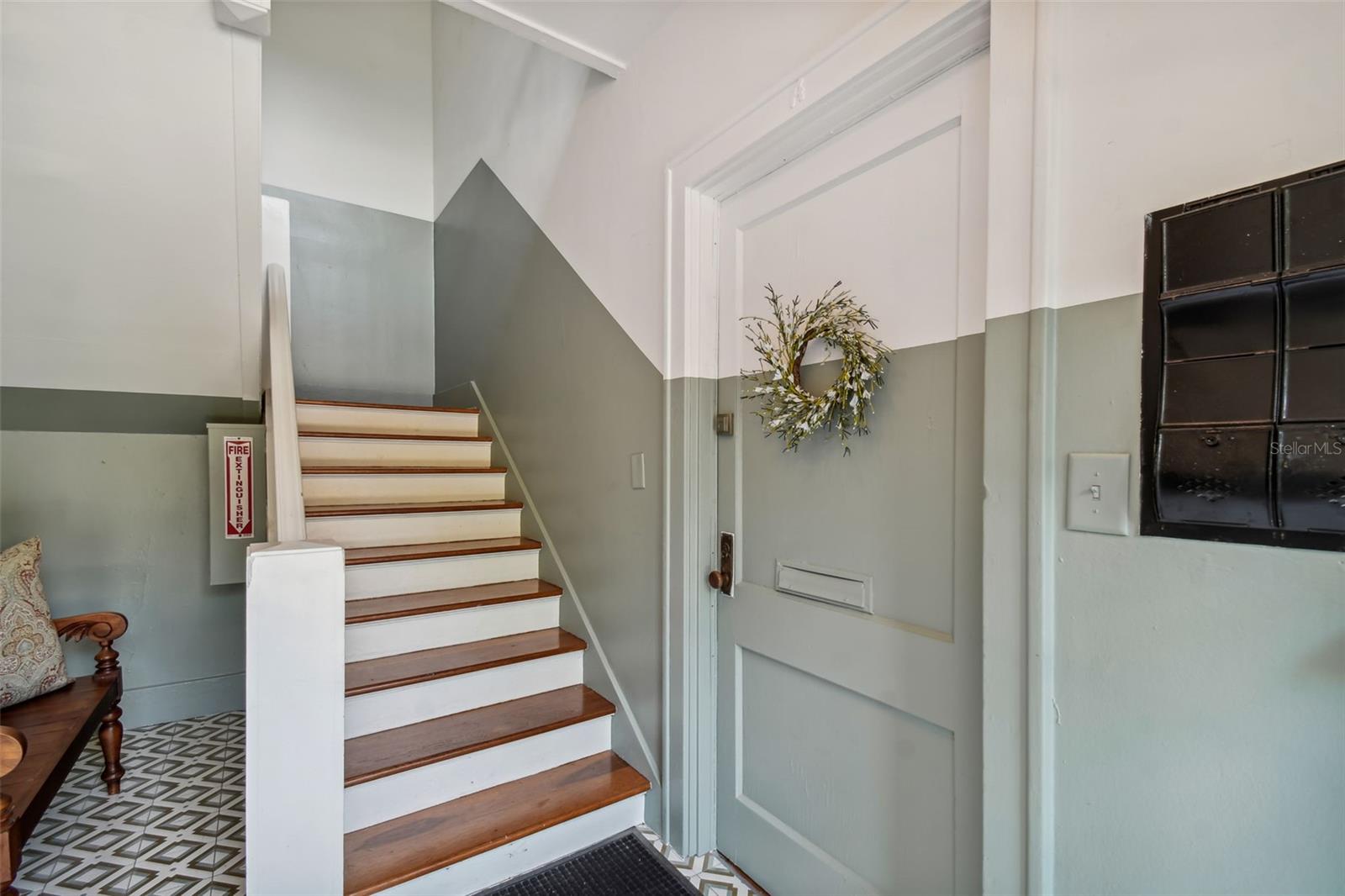 Image 28 of 33 For 2111 Southview Avenue A