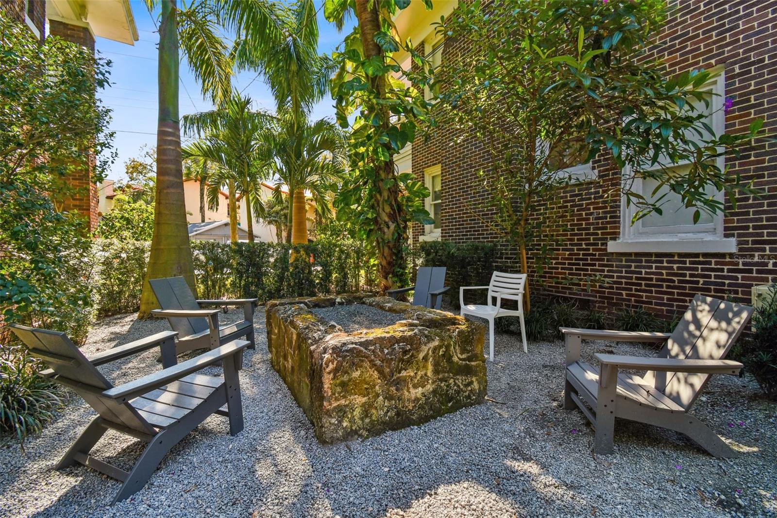 Image 31 of 33 For 2111 Southview Avenue A