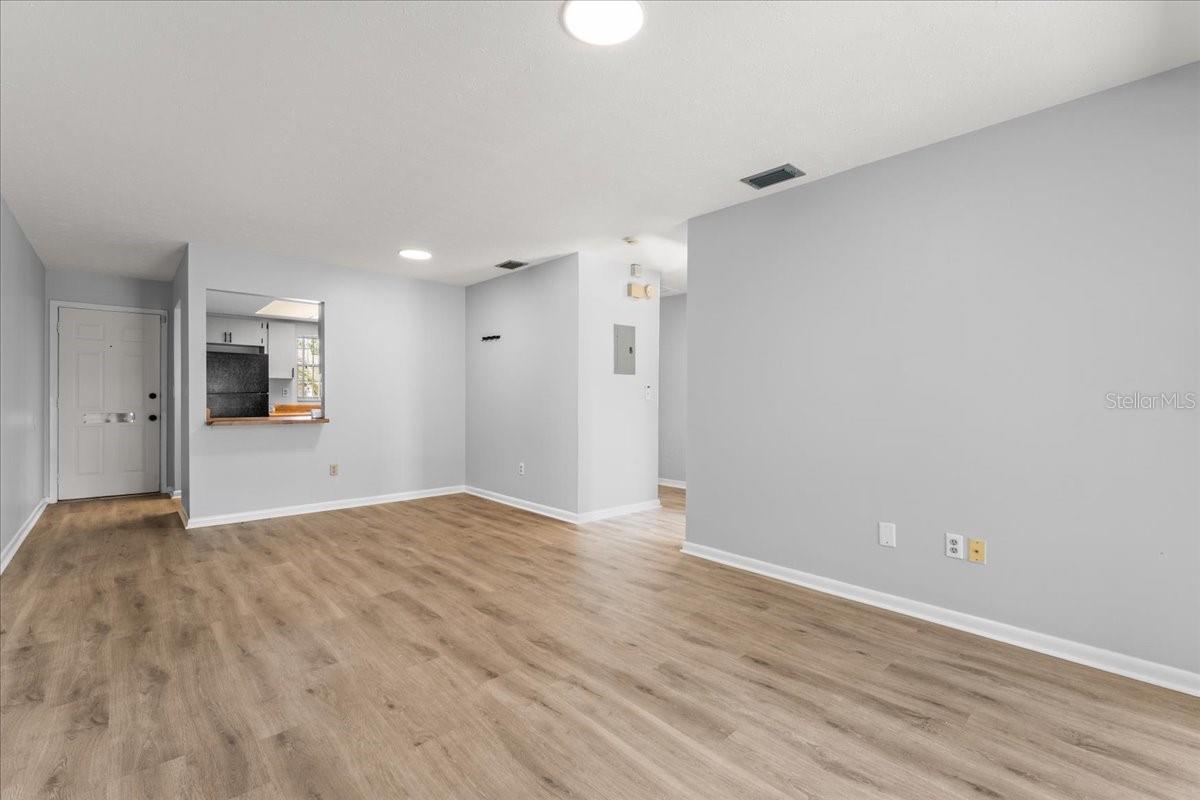 Listing photo id 8 for 9519 Fieldview Circle 9519