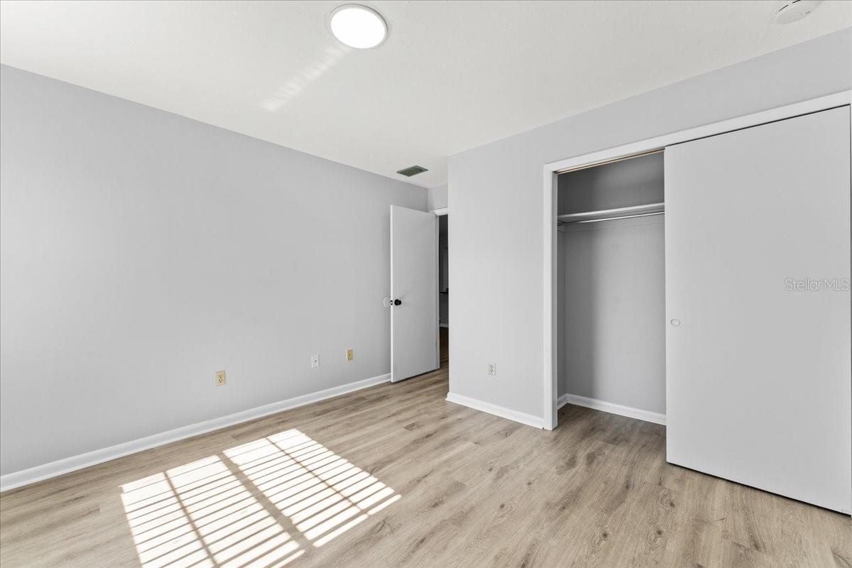 Listing photo id 12 for 9519 Fieldview Circle 9519