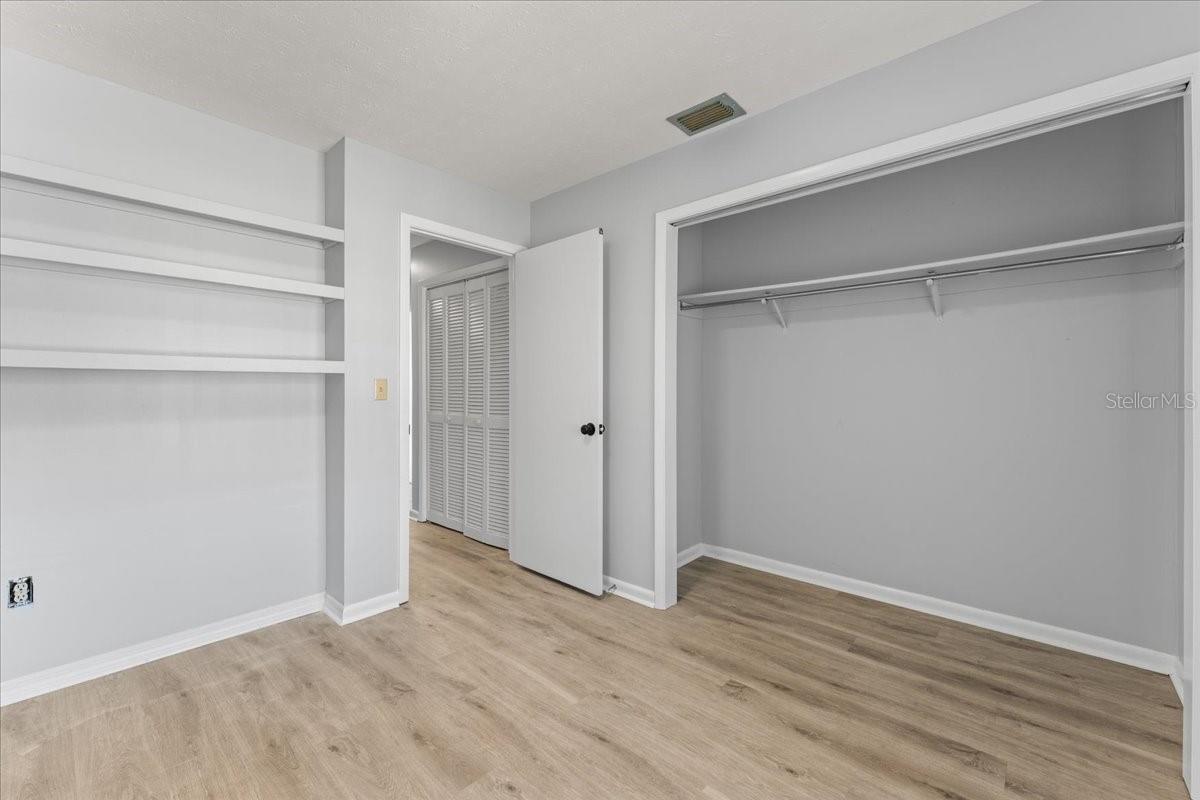 Listing photo id 19 for 9519 Fieldview Circle 9519