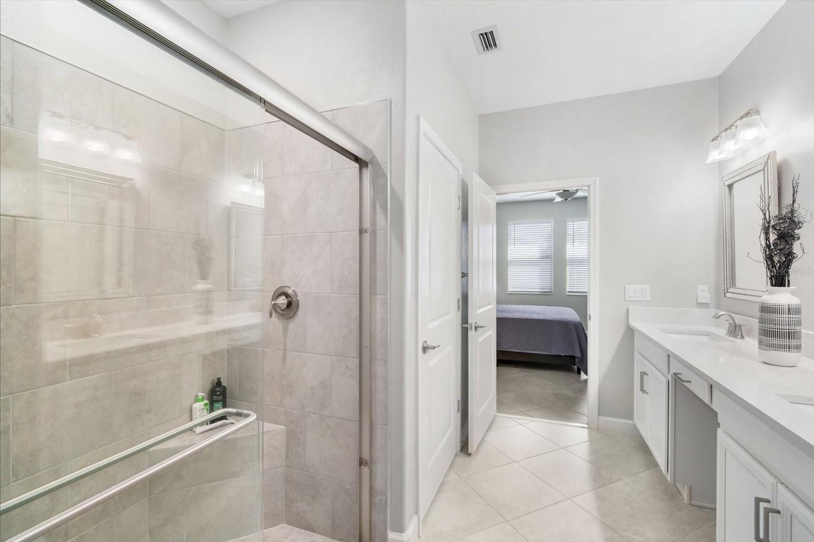 Image 24 of 39 For 31707 Magna Gulf Loop