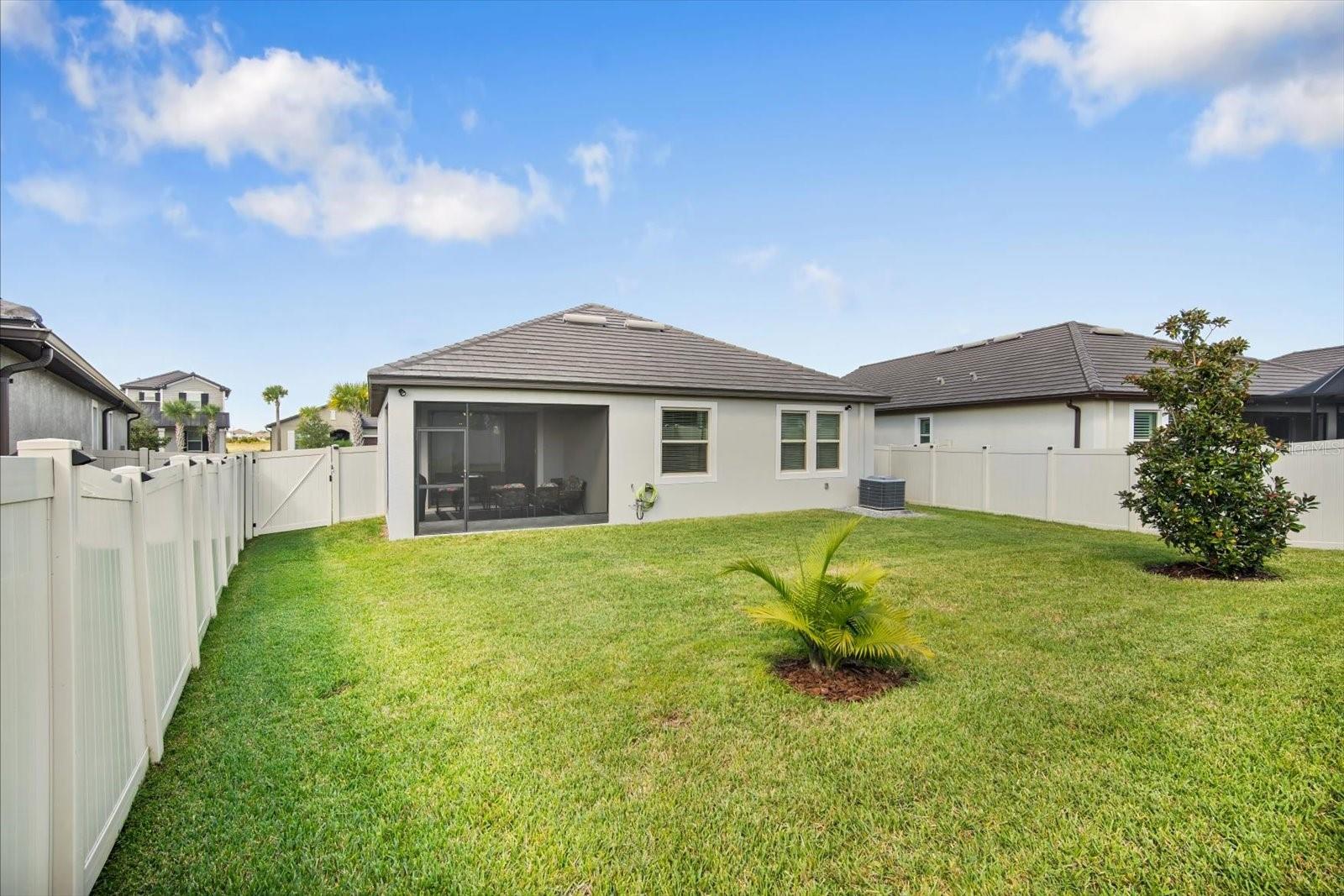 Image 27 of 39 For 31707 Magna Gulf Loop