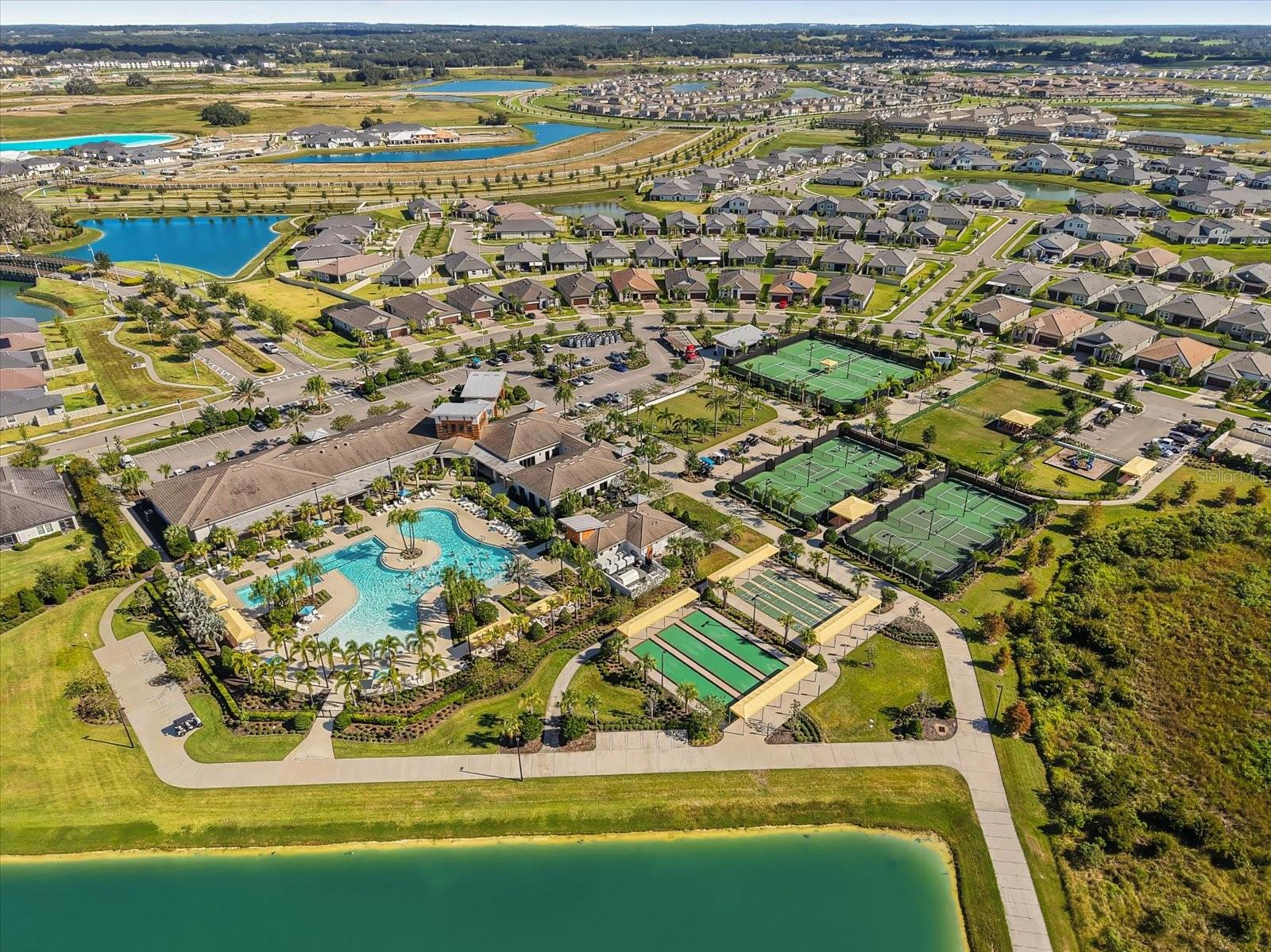 Image 32 of 39 For 31707 Magna Gulf Loop