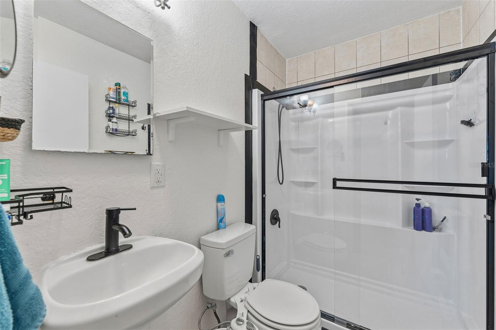 Image 15 of 29 For 1485 Overlea Street