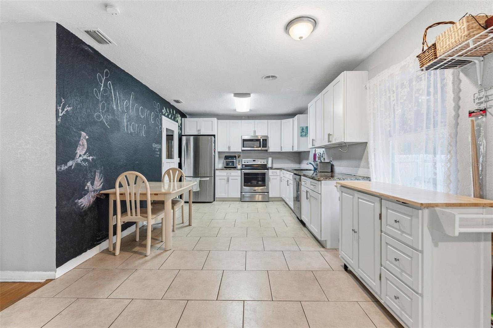 Image 7 of 29 For 1485 Overlea Street