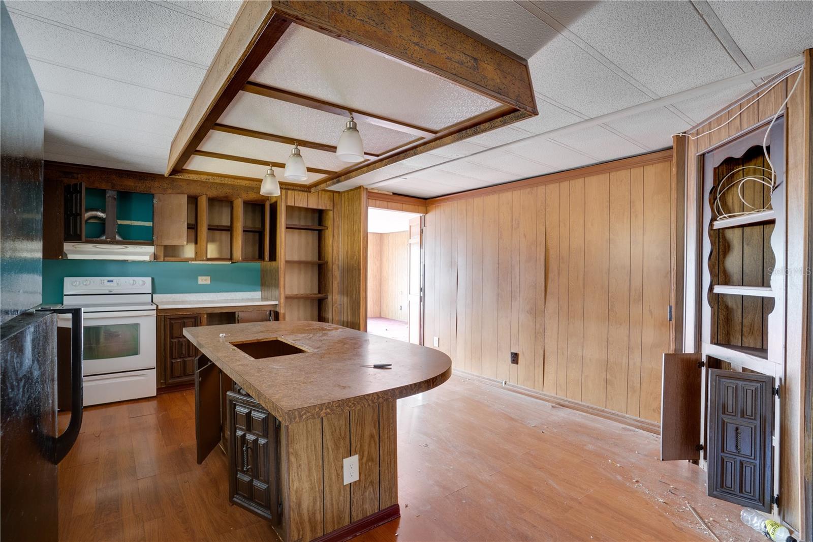 Image 10 of 29 For 5150 76th Street N