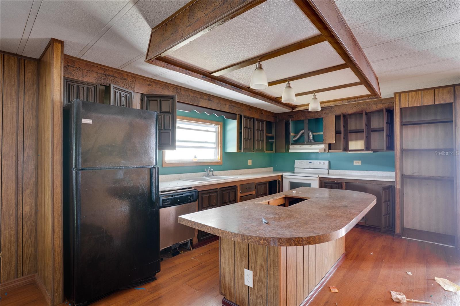 Image 9 of 29 For 5150 76th Street N