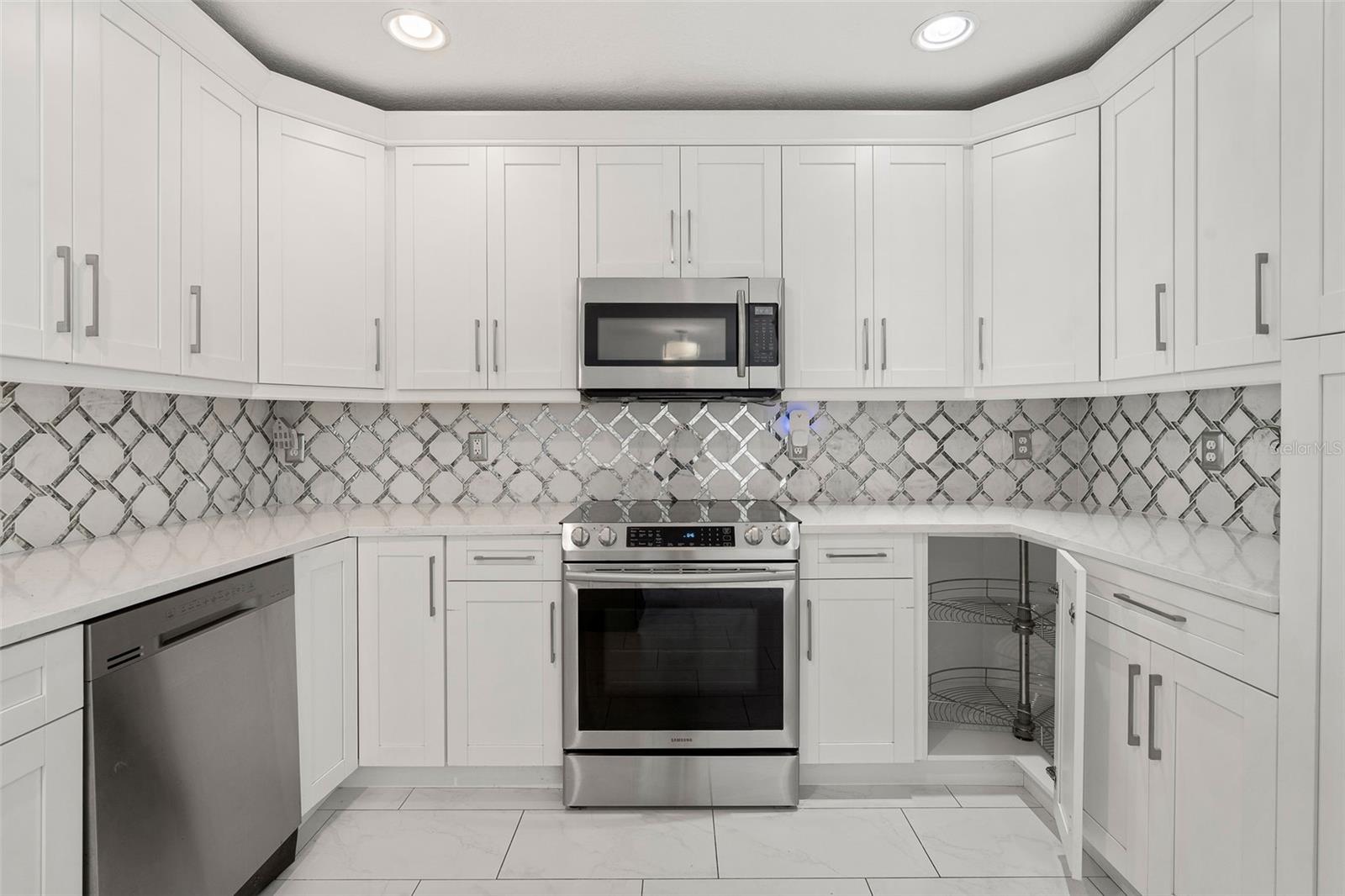 Image 10 of 48 For 490 Woodland Drive