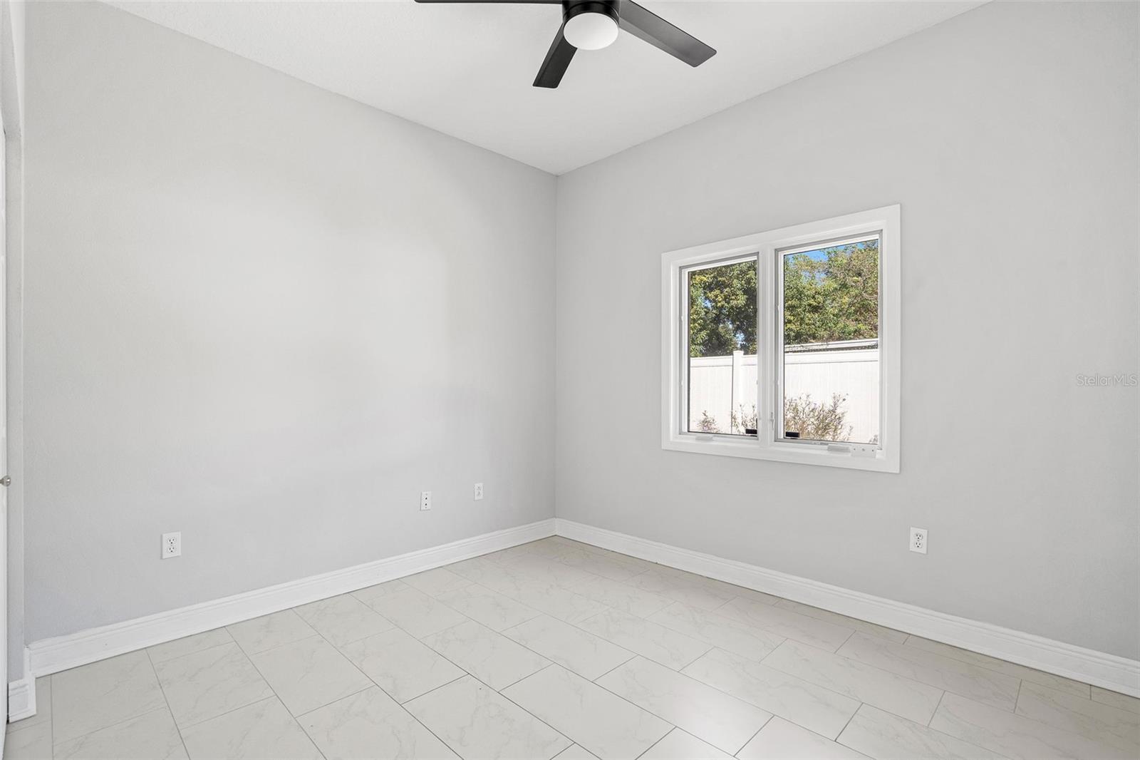 Image 23 of 48 For 490 Woodland Drive