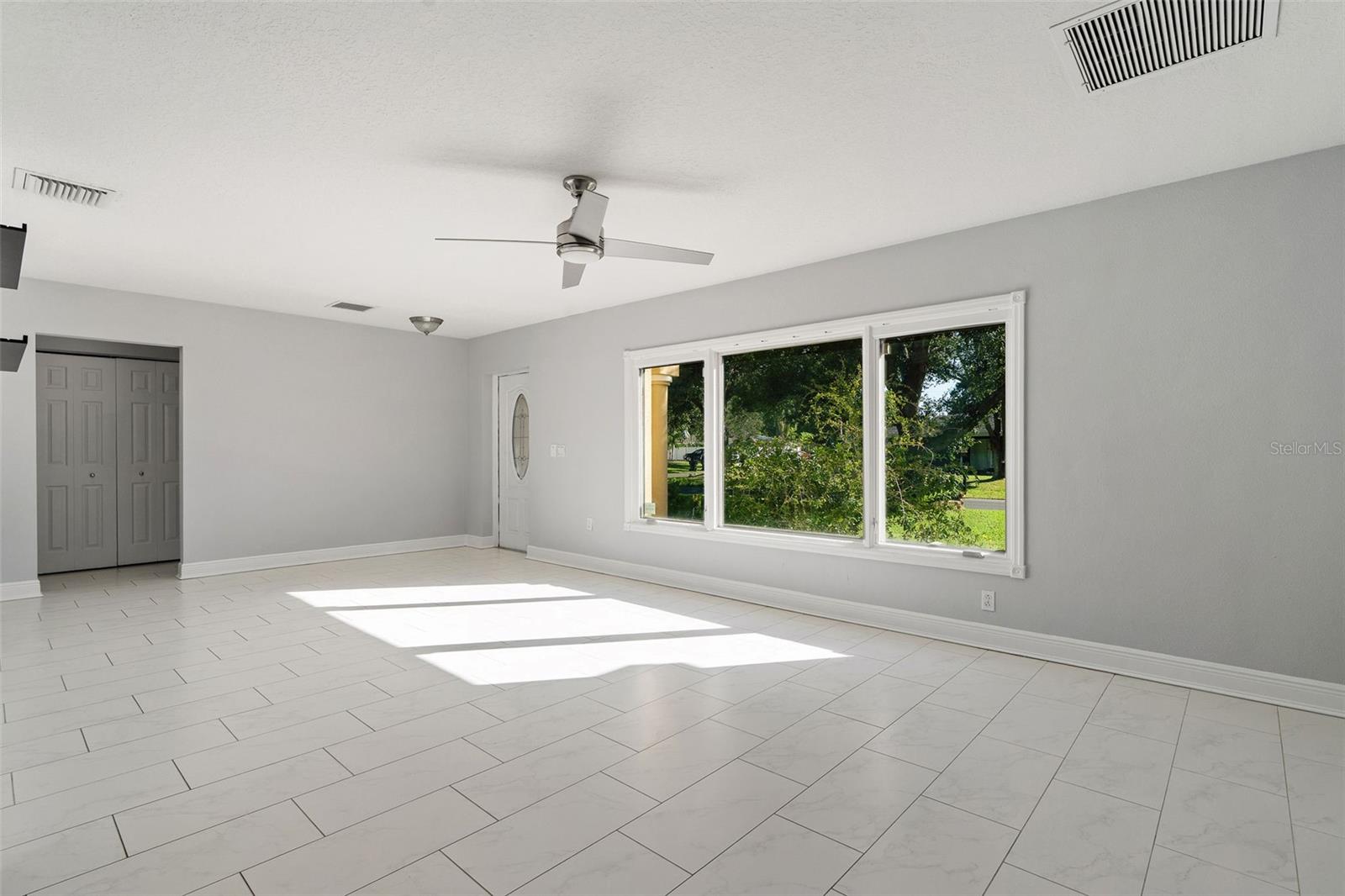 Image 3 of 48 For 490 Woodland Drive