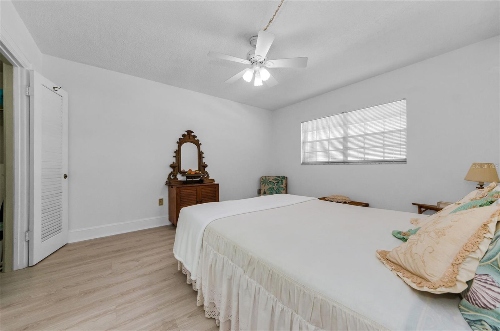 Image 13 of 25 For 131 Bluff View Drive 308