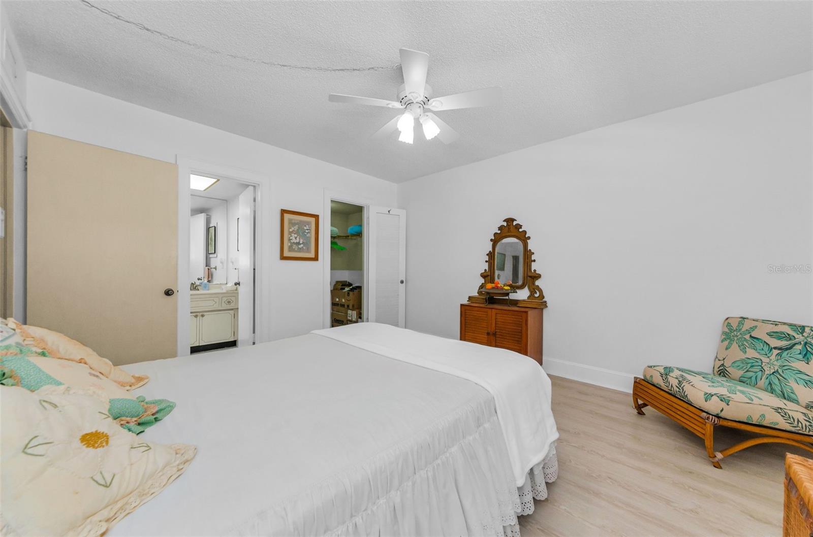 Image 14 of 25 For 131 Bluff View Drive 308