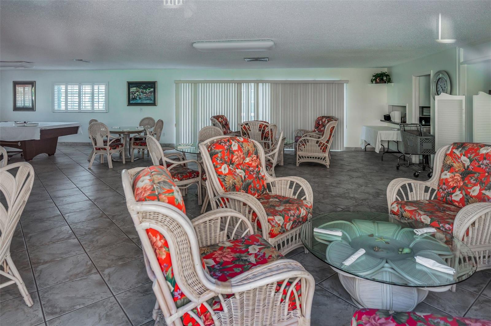 Image 18 of 25 For 131 Bluff View Drive 308