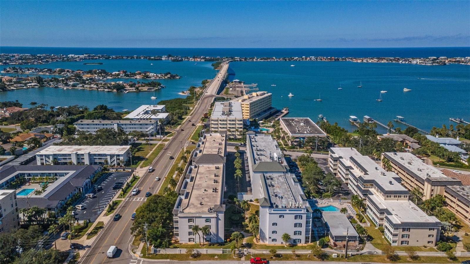 Image 23 of 25 For 131 Bluff View Drive 308