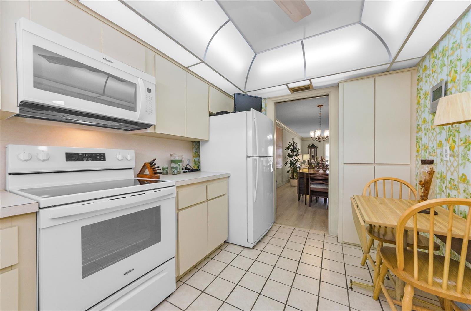 Image 7 of 25 For 131 Bluff View Drive 308