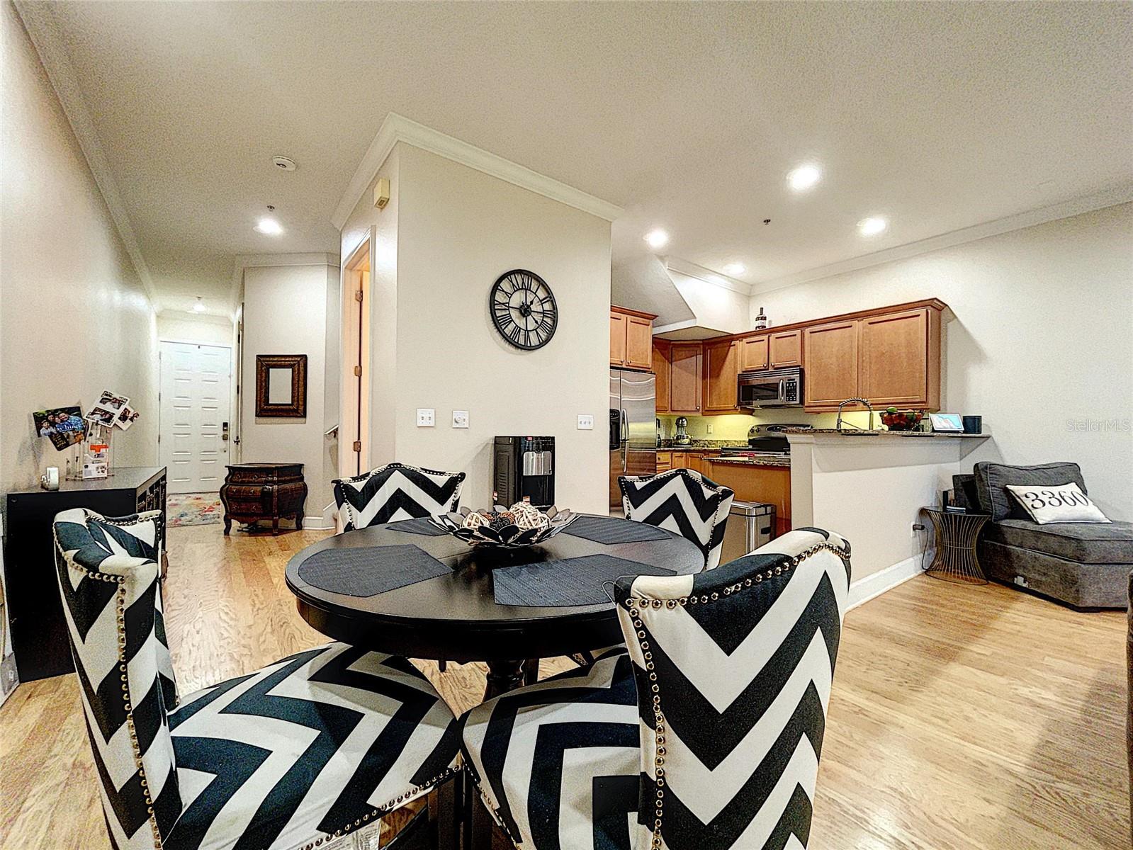 Image 13 of 53 For 3210 Horatio Street 10