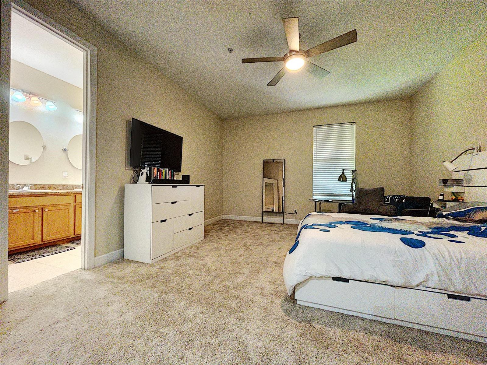 Image 31 of 53 For 3210 Horatio Street 10
