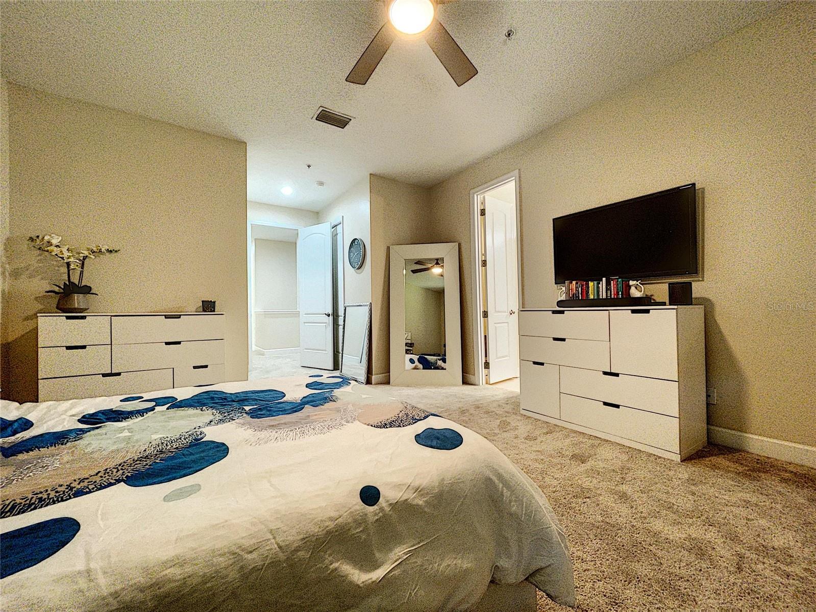 Image 33 of 53 For 3210 Horatio Street 10