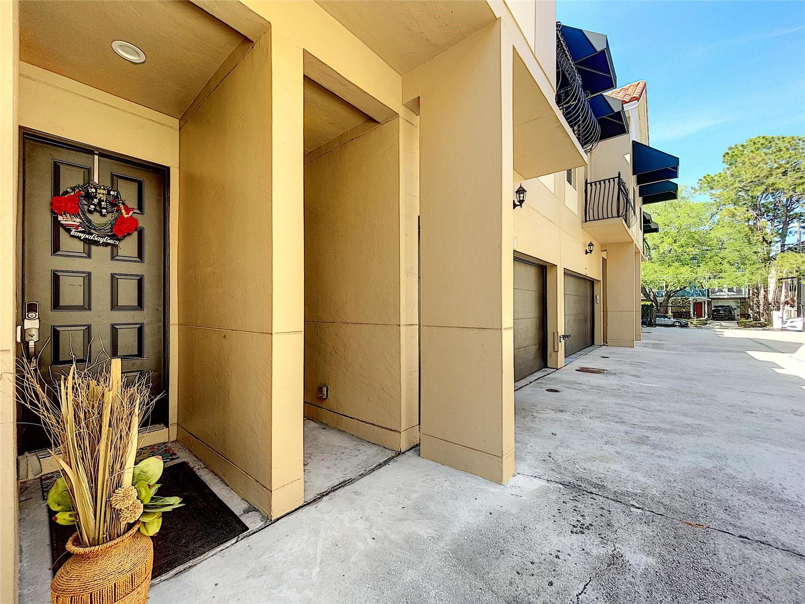 Image 6 of 53 For 3210 Horatio Street 10