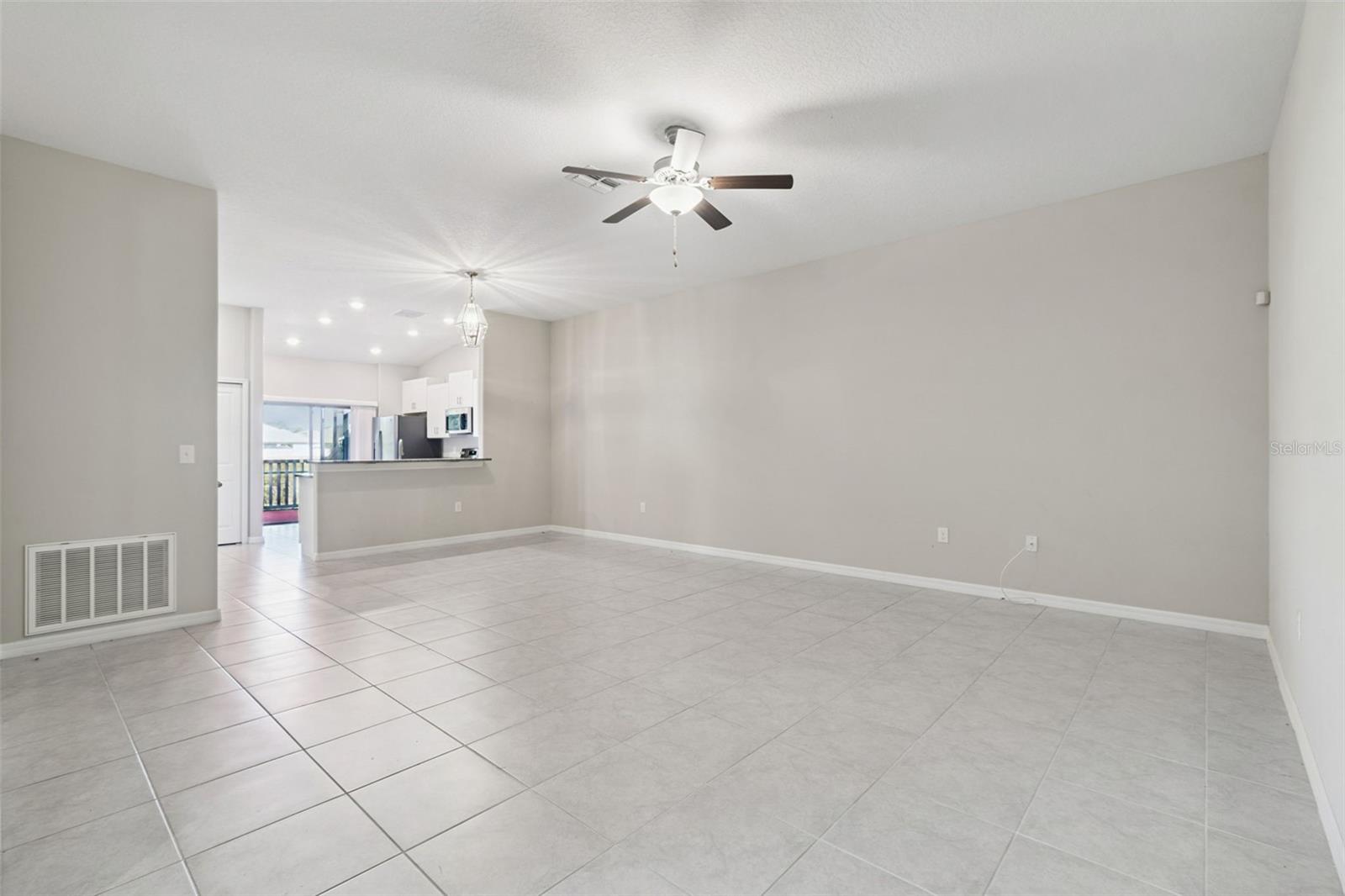 Image 14 of 38 For 13285 Crest Lake Drive