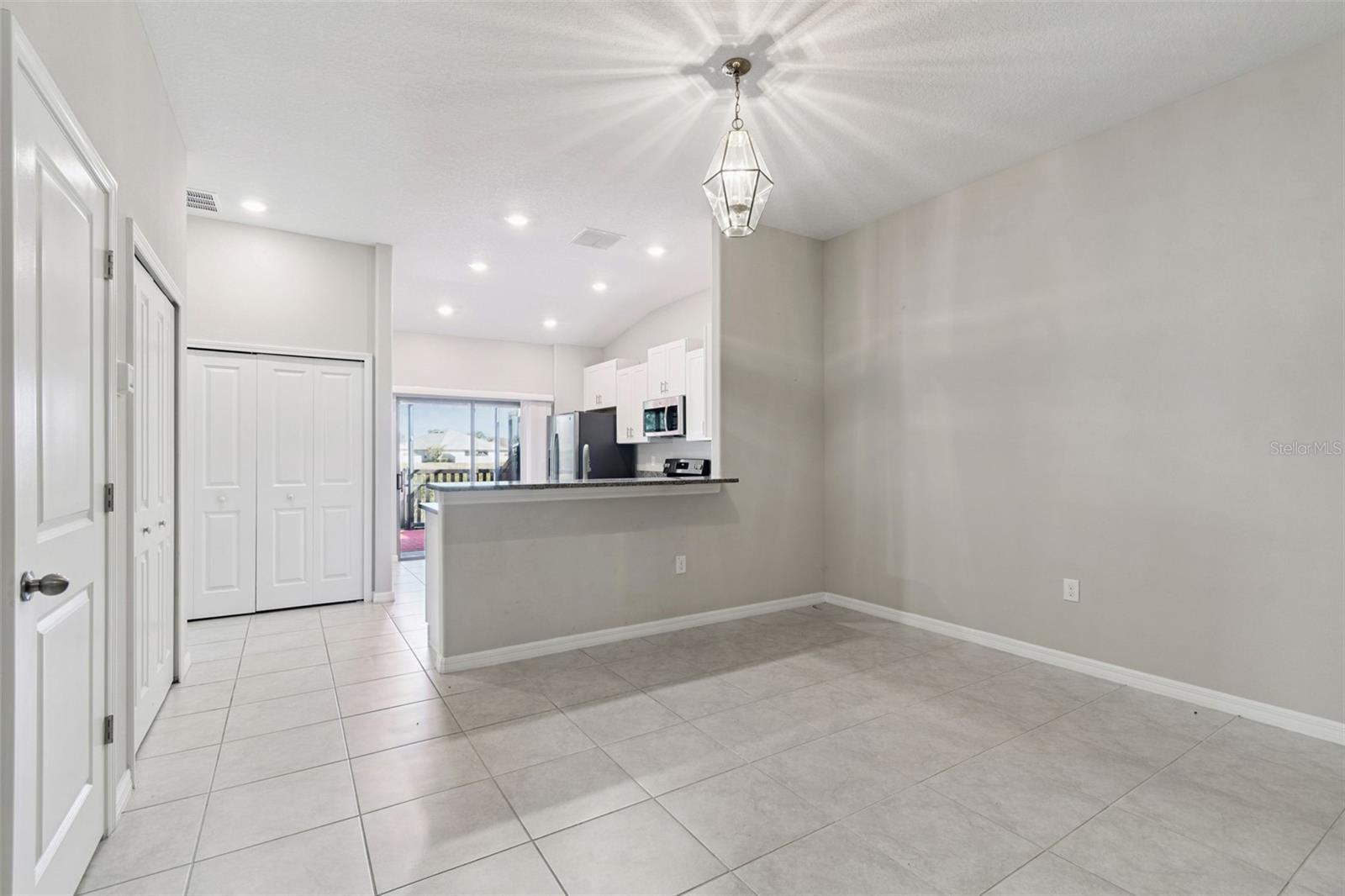 Image 18 of 38 For 13285 Crest Lake Drive