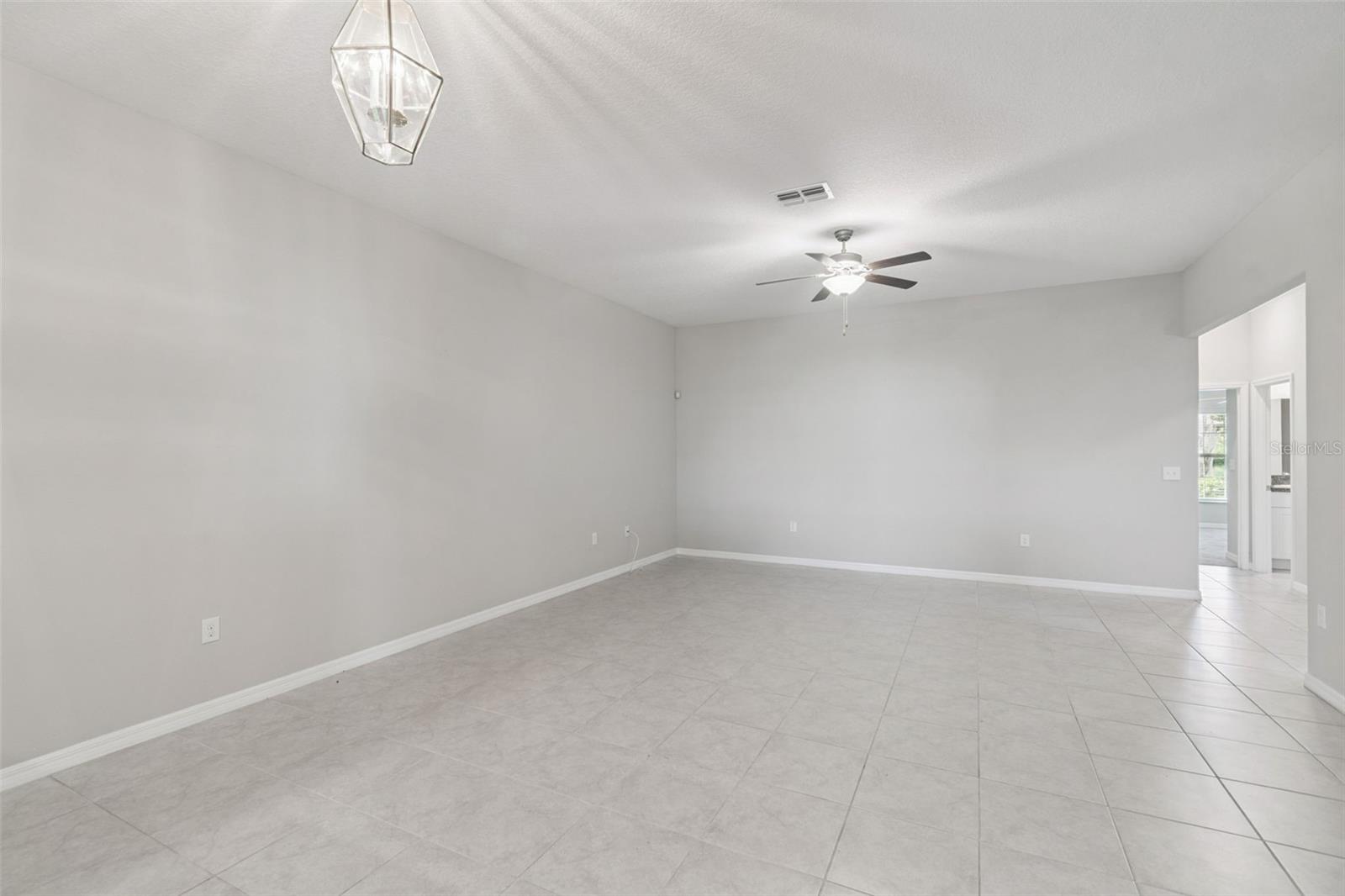 Image 20 of 38 For 13285 Crest Lake Drive