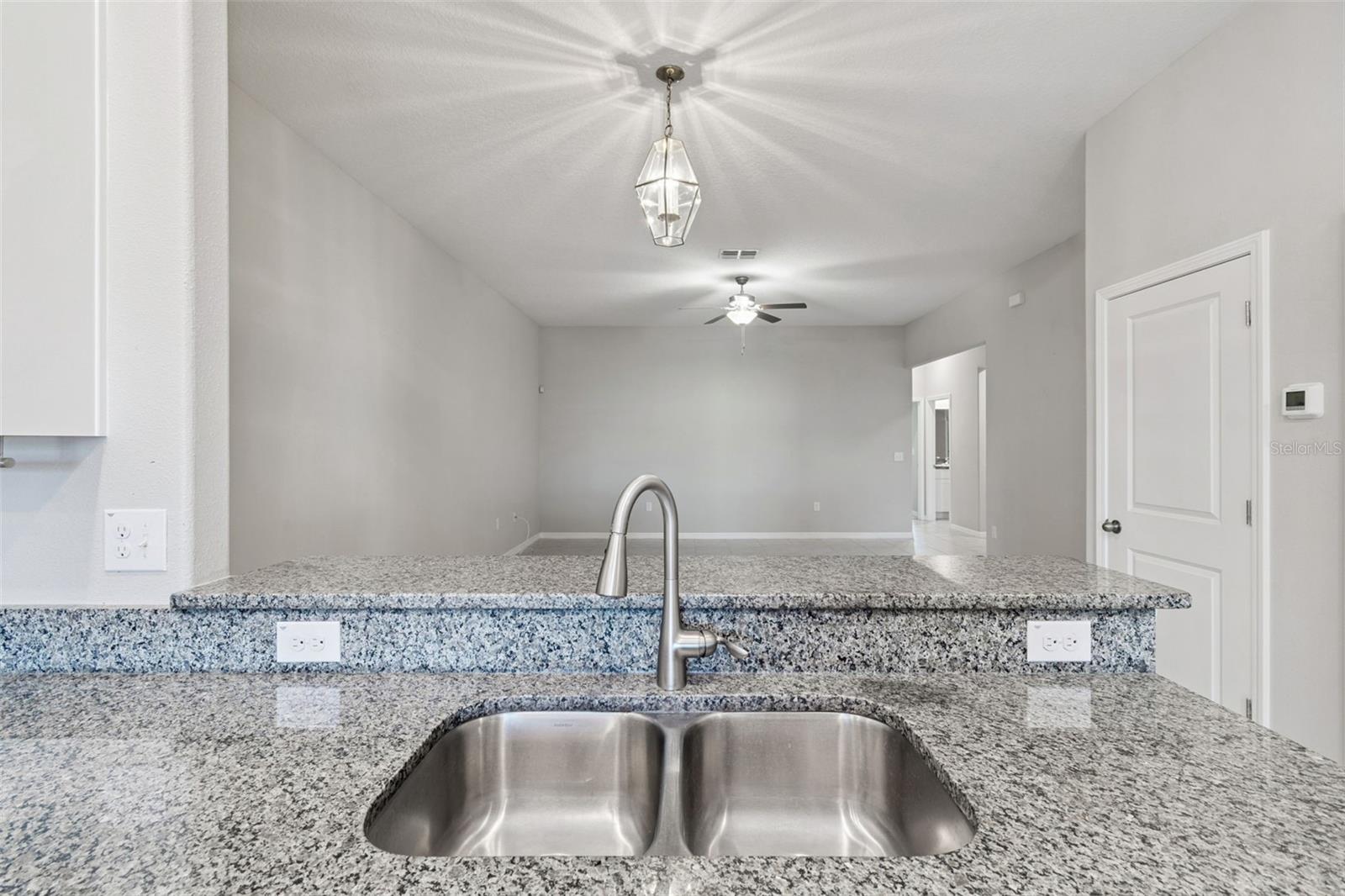 Image 26 of 38 For 13285 Crest Lake Drive