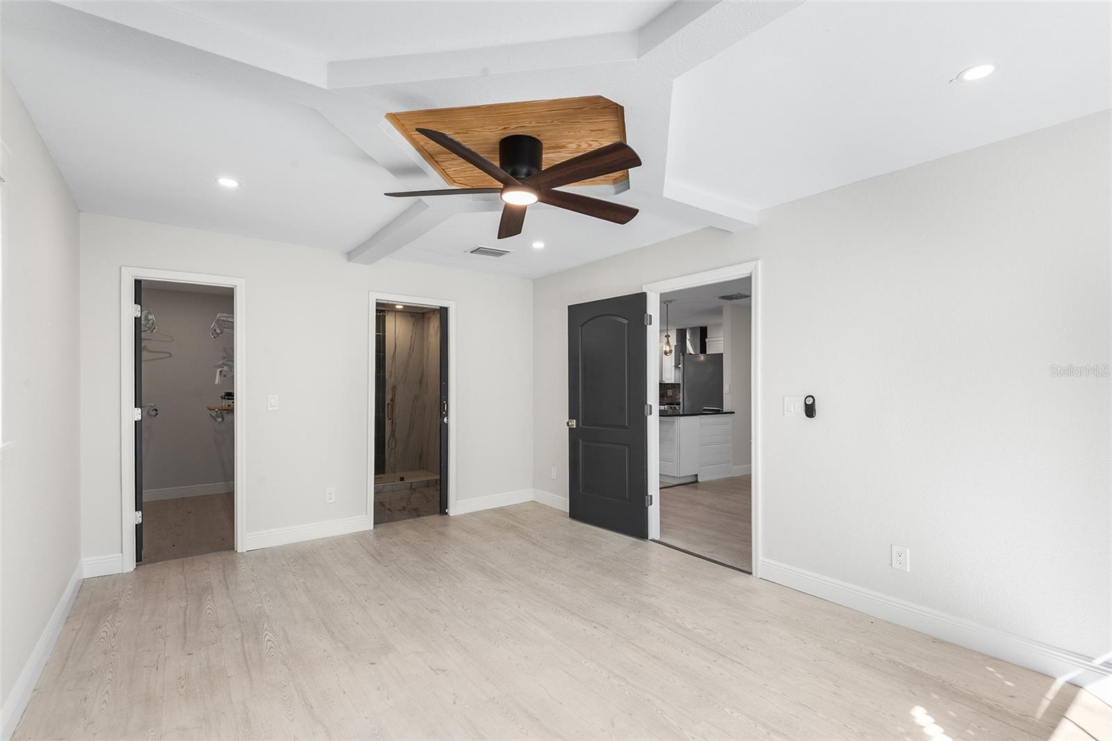 Image 13 of 37 For 810 22nd Street N