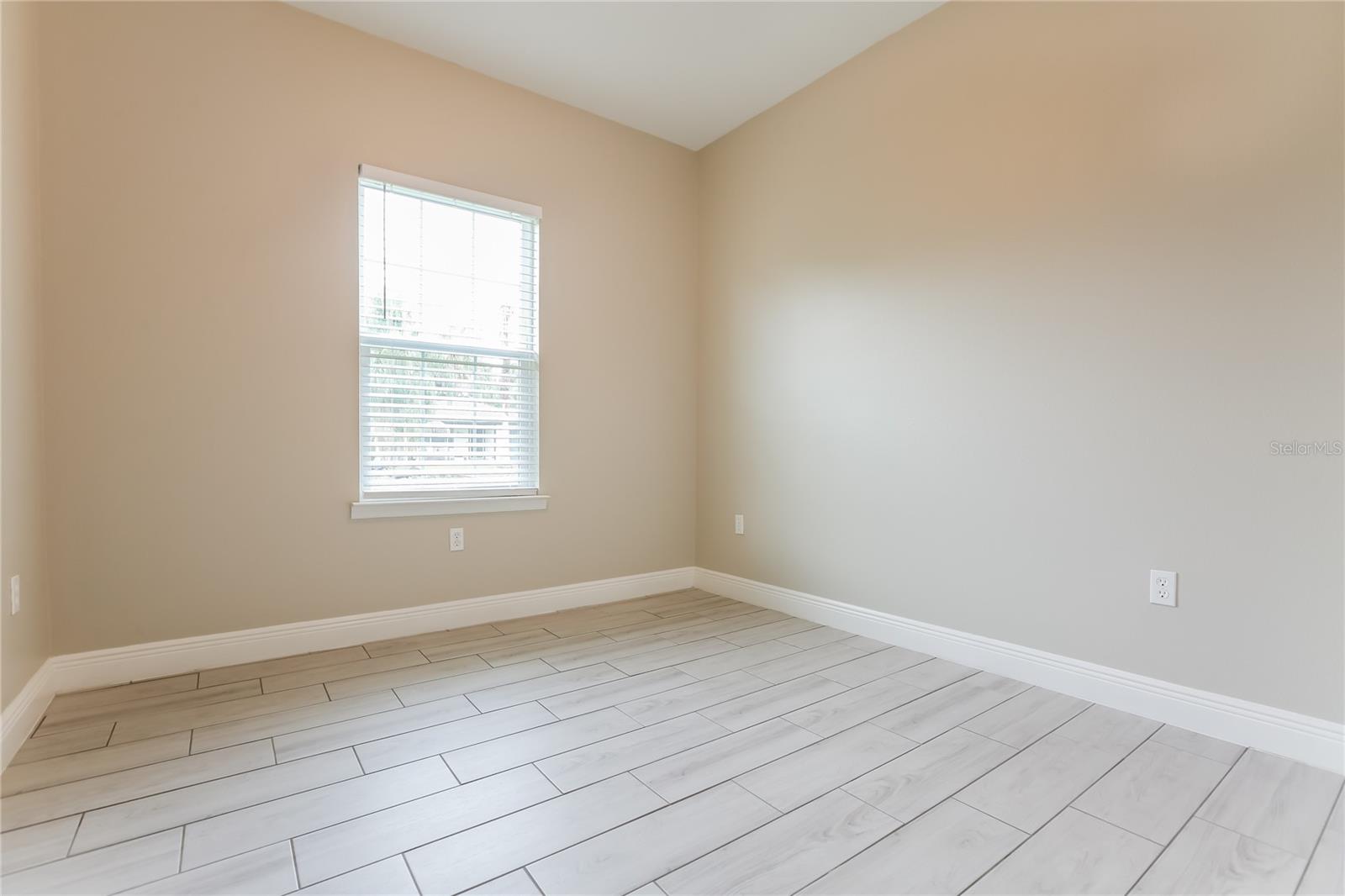 Image 8 of 15 For 3254 Moravia Avenue