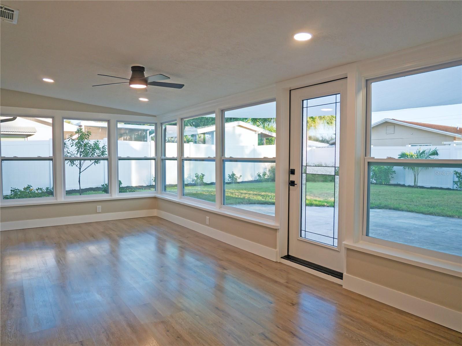 Image 16 of 44 For 6300 31st Avenue N