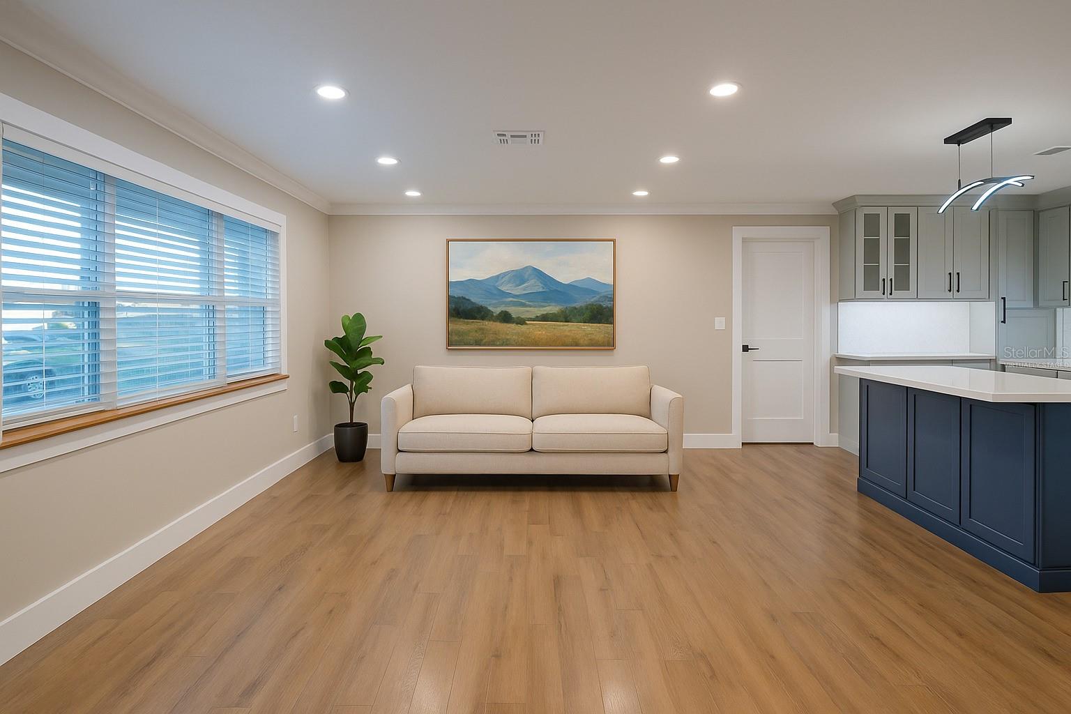 Image 3 of 44 For 6300 31st Avenue N