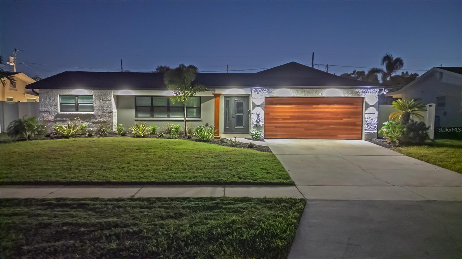 Image 39 of 44 For 6300 31st Avenue N