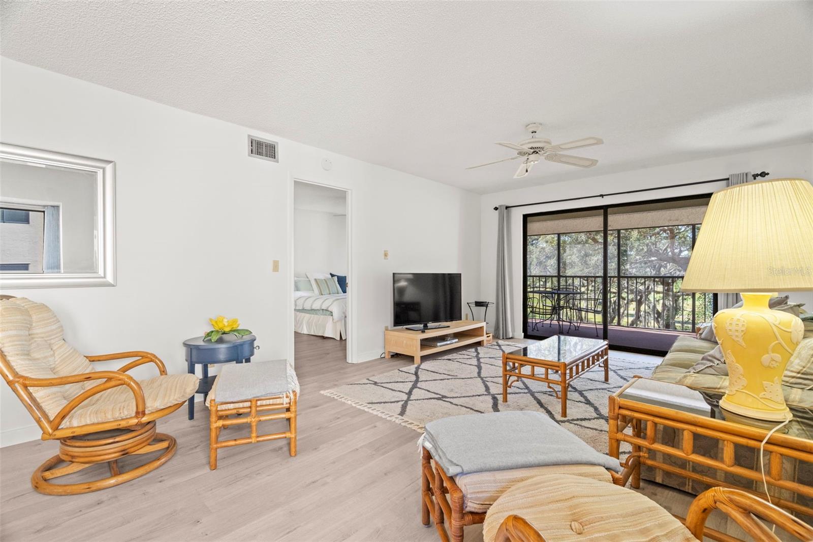 Image 10 of 24 For 1728 Golfview Drive 1728