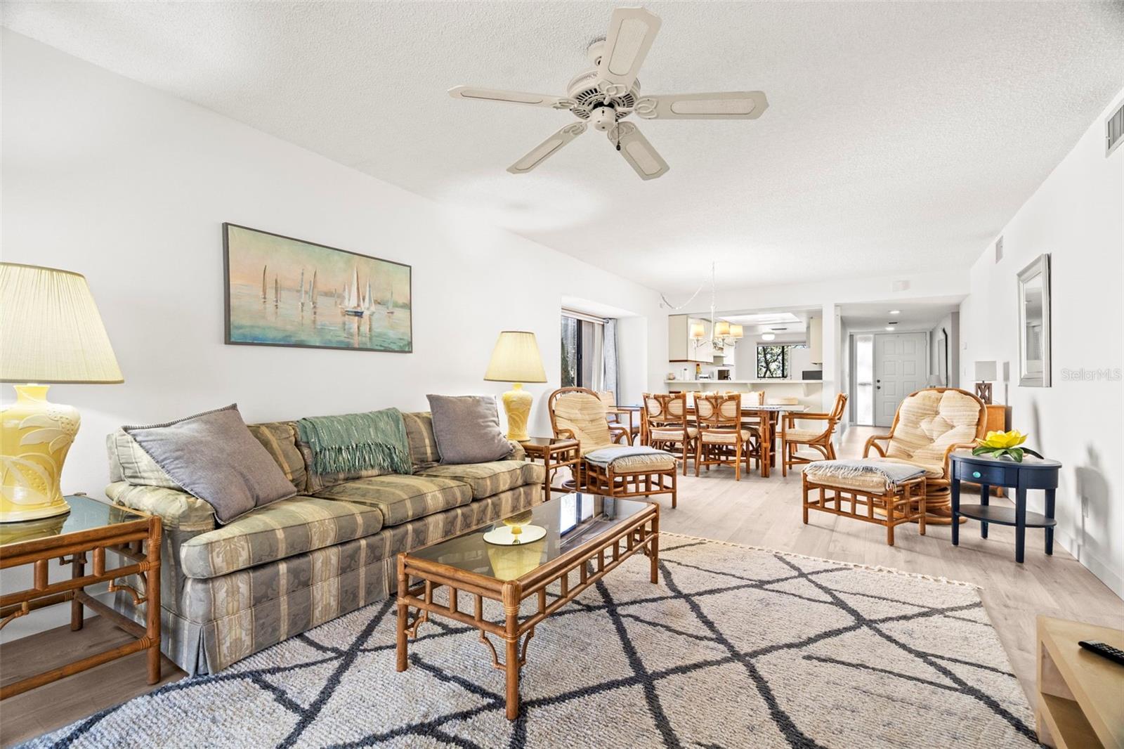 Image 12 of 24 For 1728 Golfview Drive 1728