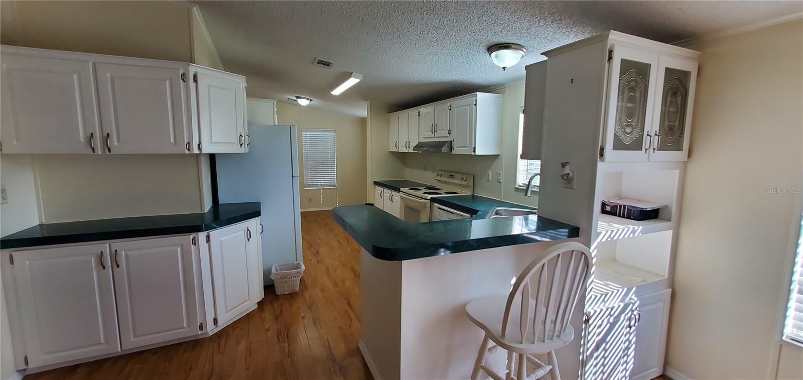 Image 11 of 20 For 2403 Metro Drive