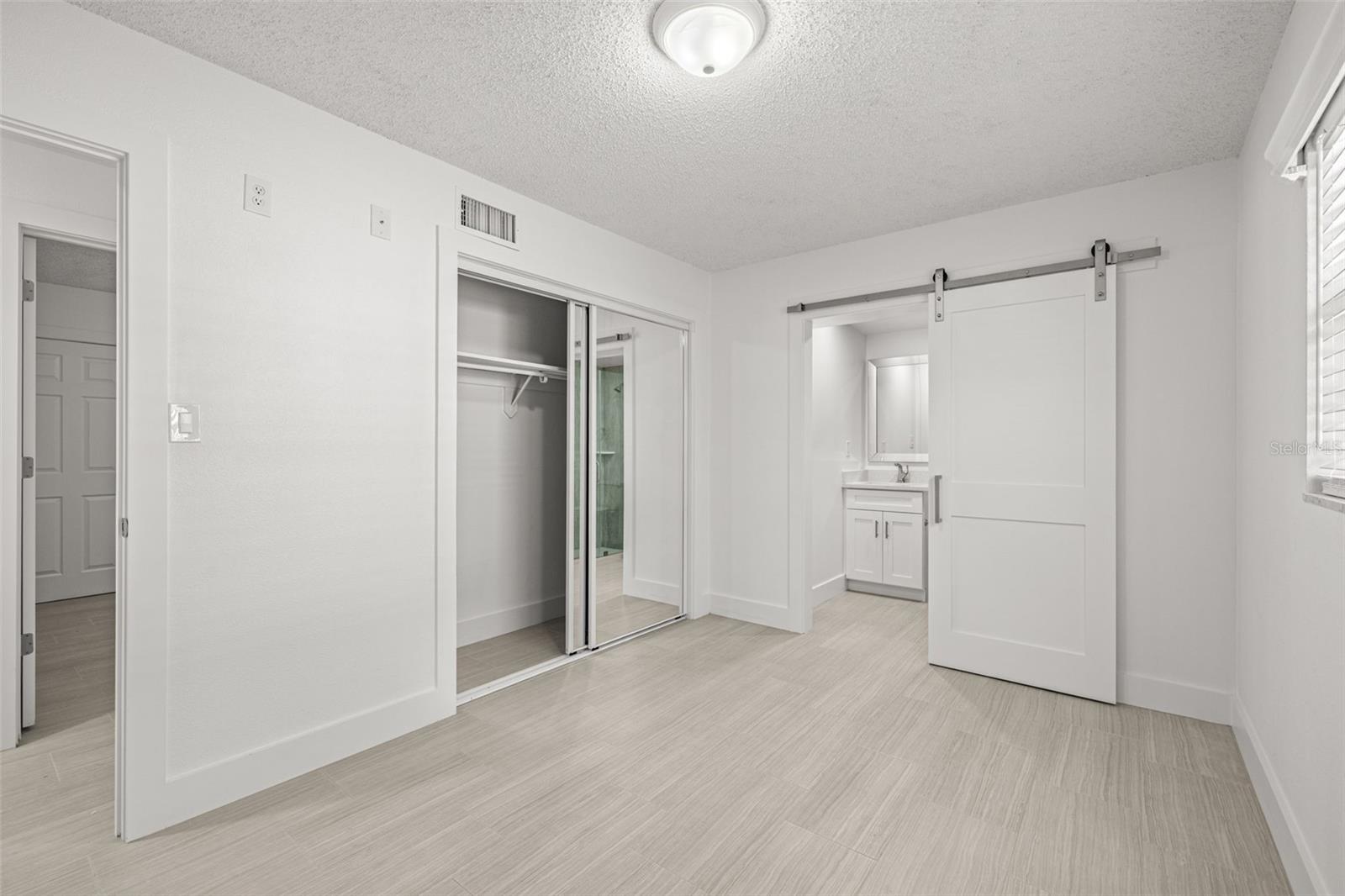 Image 17 of 26 For 3114 Tampa Bay Boulevard